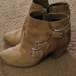 Dolce Vita ankle booties